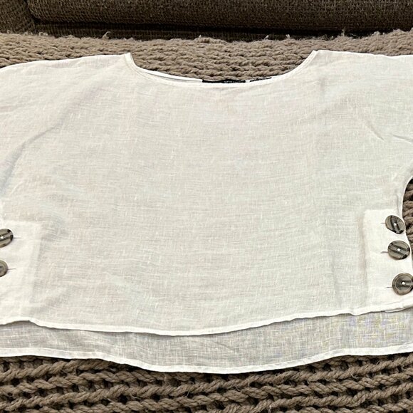 Harve Benard Linen Top - Picture 3 of 5